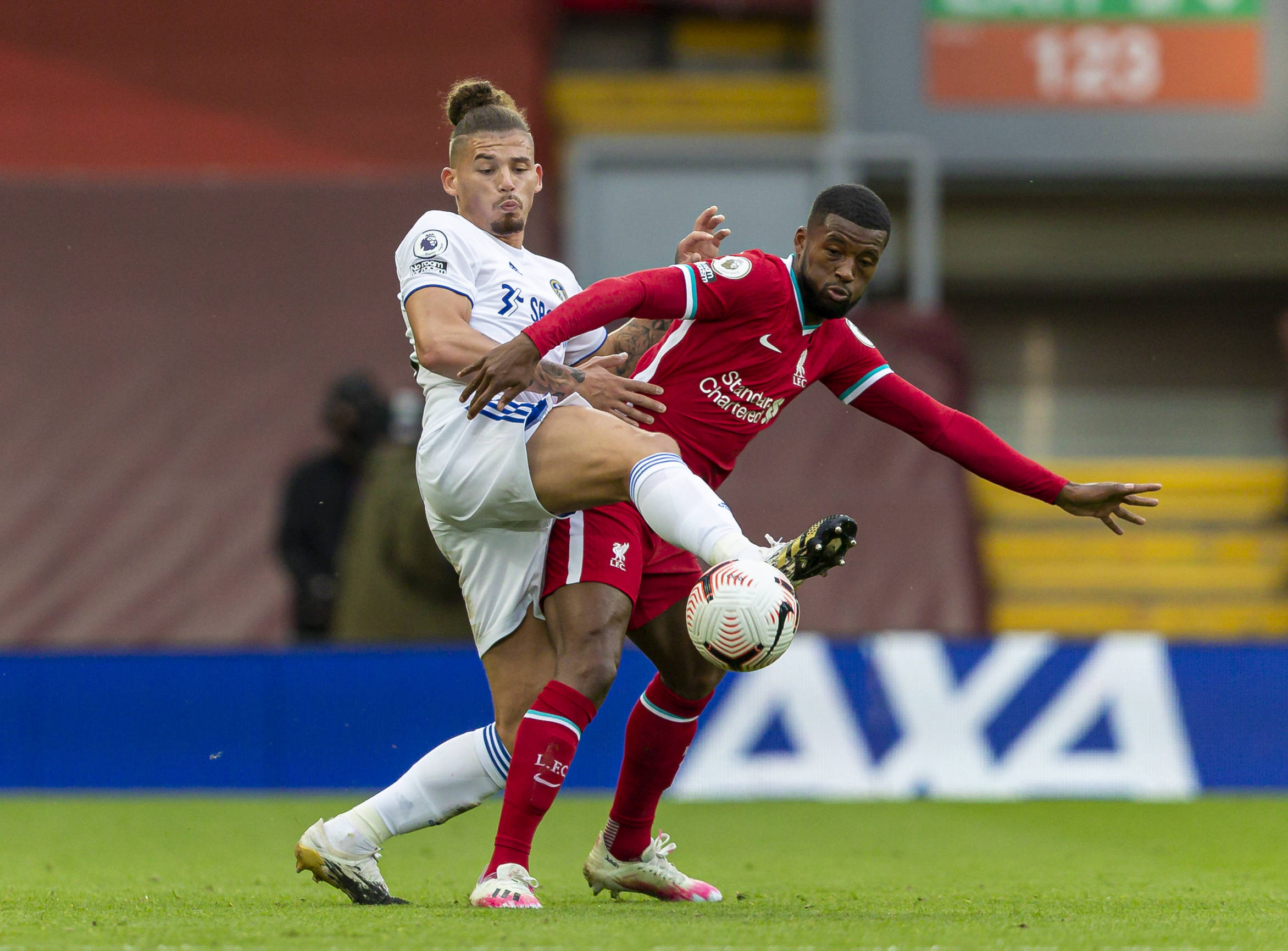 容频频犯错 容频频犯错